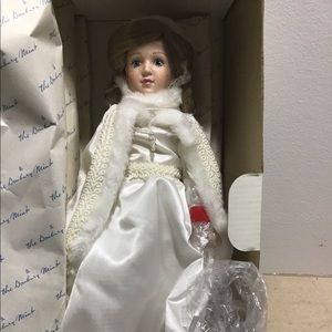Danbury Mint The Story Book Doll Collection "Snow Queen" 11" Doll. New in Box!